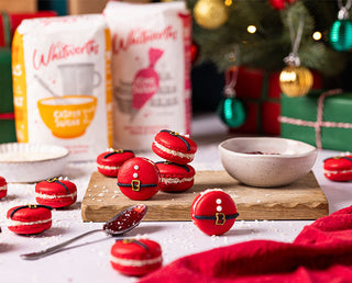 Santa Macarons